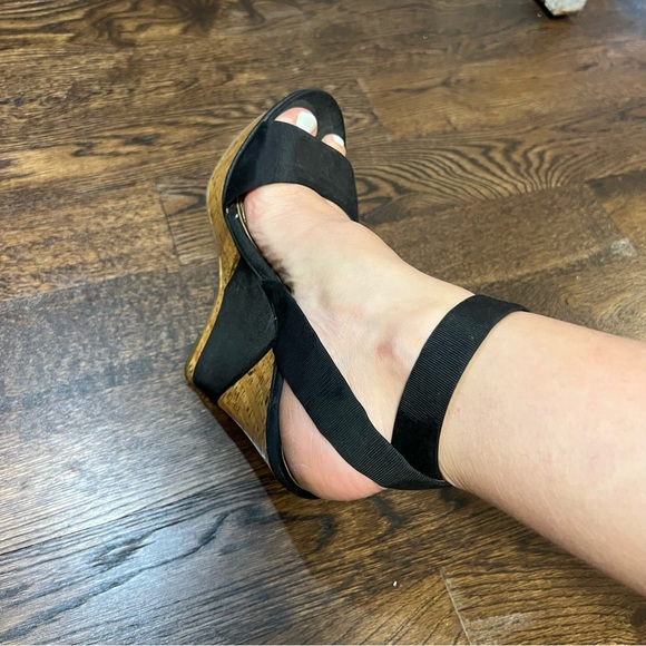 BCBG Platform Heels - Picture 3 of 5